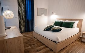 Alessandra'S Apartment